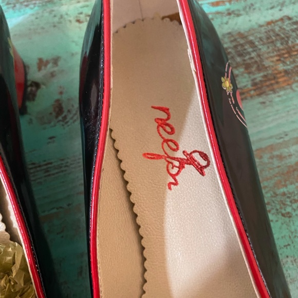 Neefs Vegan Leather Heart Loafers - Picture 2 of 7